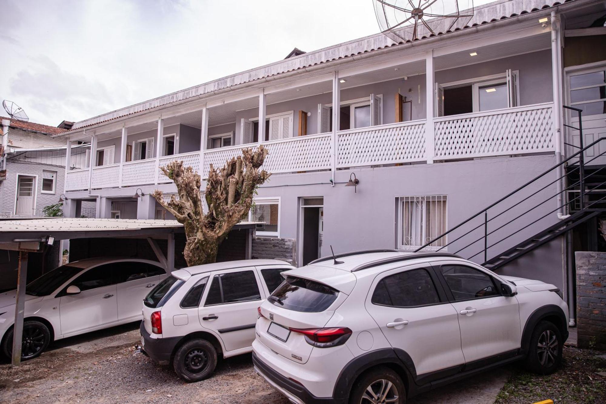 Hospedagem Vila Suica Centro Gramado Buitenkant foto